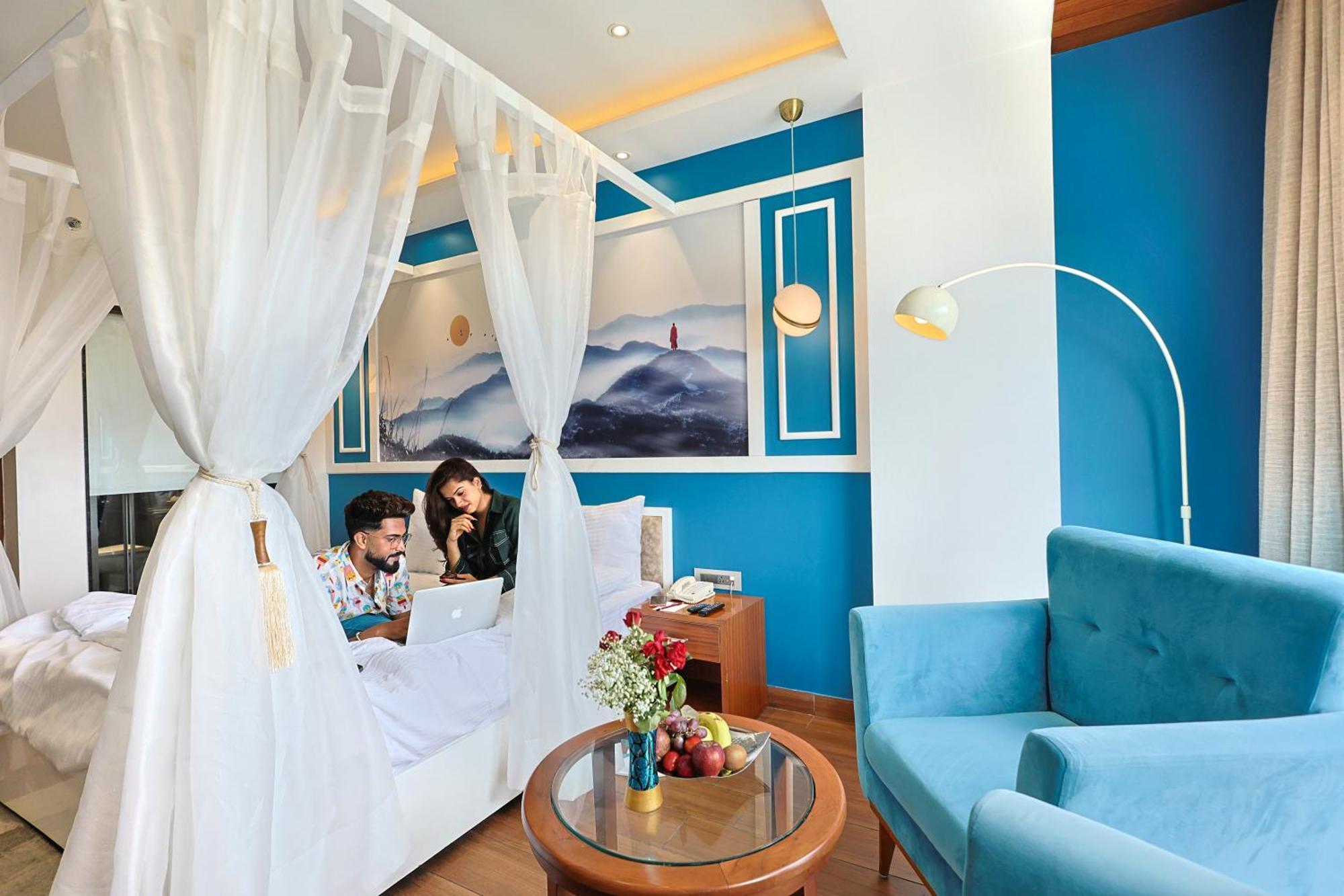 Clarion Hotel Dehradun Eksteriør billede